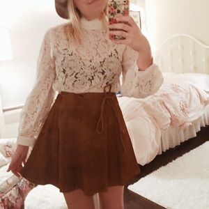 AUTHENTIC VINTAGE SEUDE SKIRT WITH TIE ✨